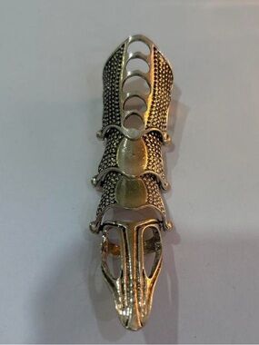 Gold Long Reptile-Style Finger Ring for Kids - Gold